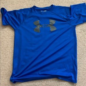 Under armour tee